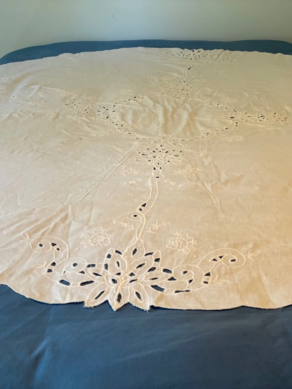 Vintage Round White Embroidered Tablecloth 65